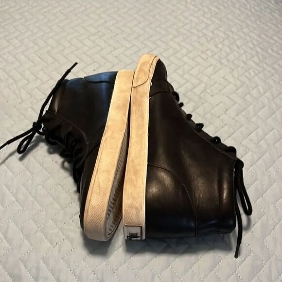 Lauren Ralph Lauren leather high tops. Size 7.5 - Picture 3 of 8